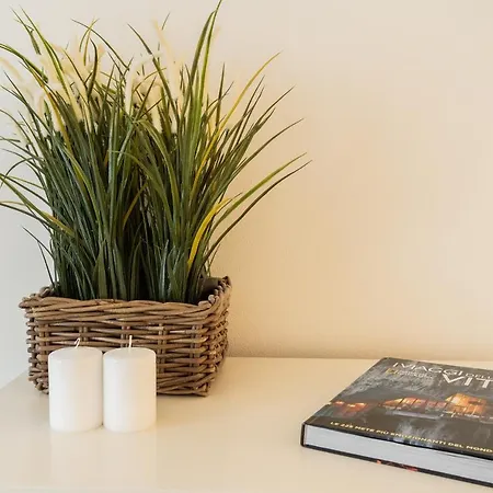 ***** [ Romantic ] - Center Apartamento Como